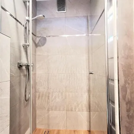 Kuznicza - 300m Main Square ~ Self Check-in 24h ורוצלב