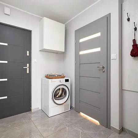 Apartament Kuźnicza - 300m Main Square ~ Self Check-in 24h *