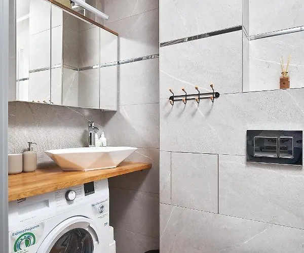 Apartment Kuznicza - 300m Main Square ~ Self Check-in 24h Wroclaw